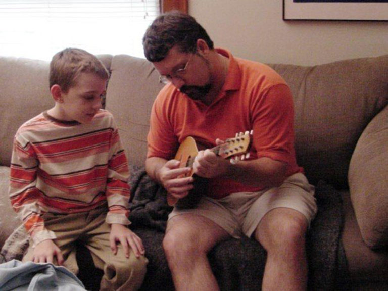 Teaching my nephew Bazyl to play the mandolin.