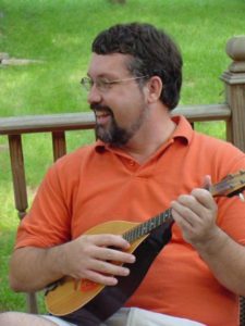 I love to play mandolin.