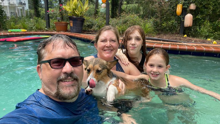 Quality family time in the pool.
